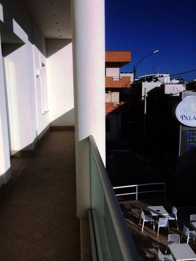 Hotel Paladini ポルト・チェザーレオ エクステリア 写真